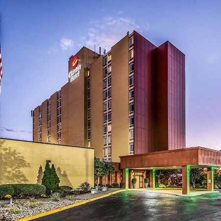 Clarion Hotel Cincinnati North Шаронвилл Экстерьер фото