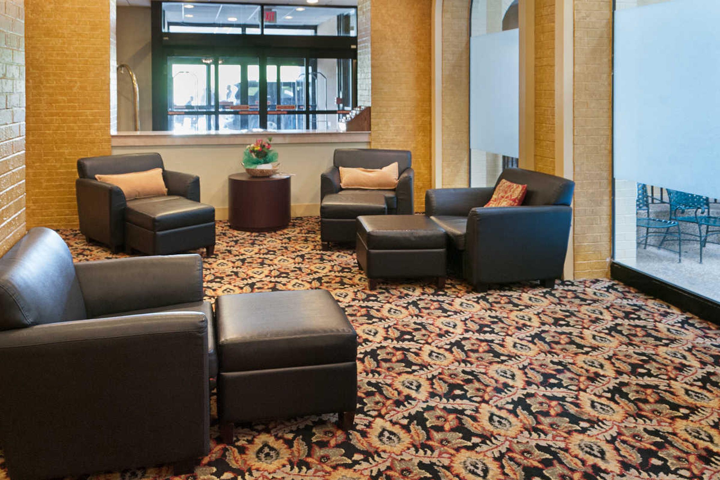 Clarion Hotel Cincinnati North Шаронвилл Экстерьер фото