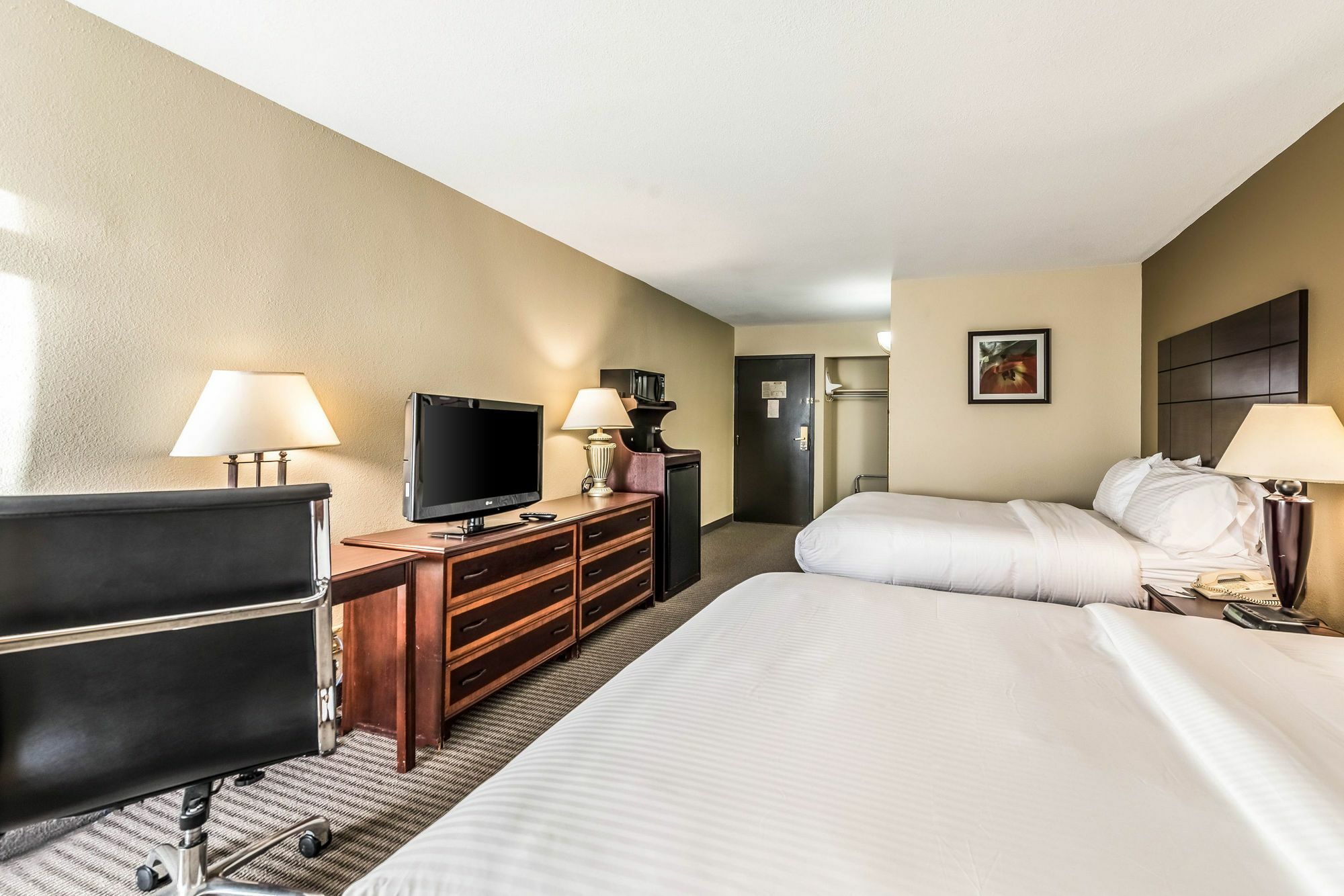 Clarion Hotel Cincinnati North Шаронвилл Экстерьер фото
