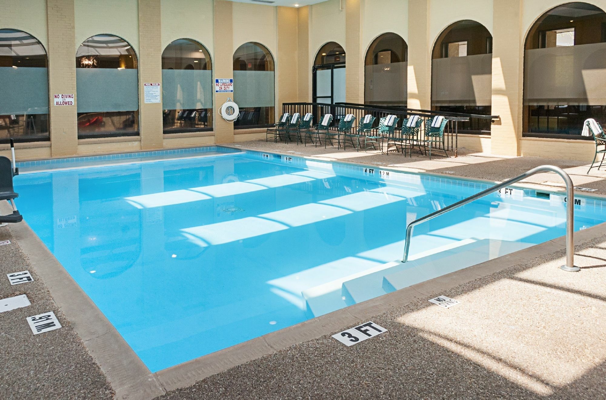 Clarion Hotel Cincinnati North Шаронвилл Экстерьер фото